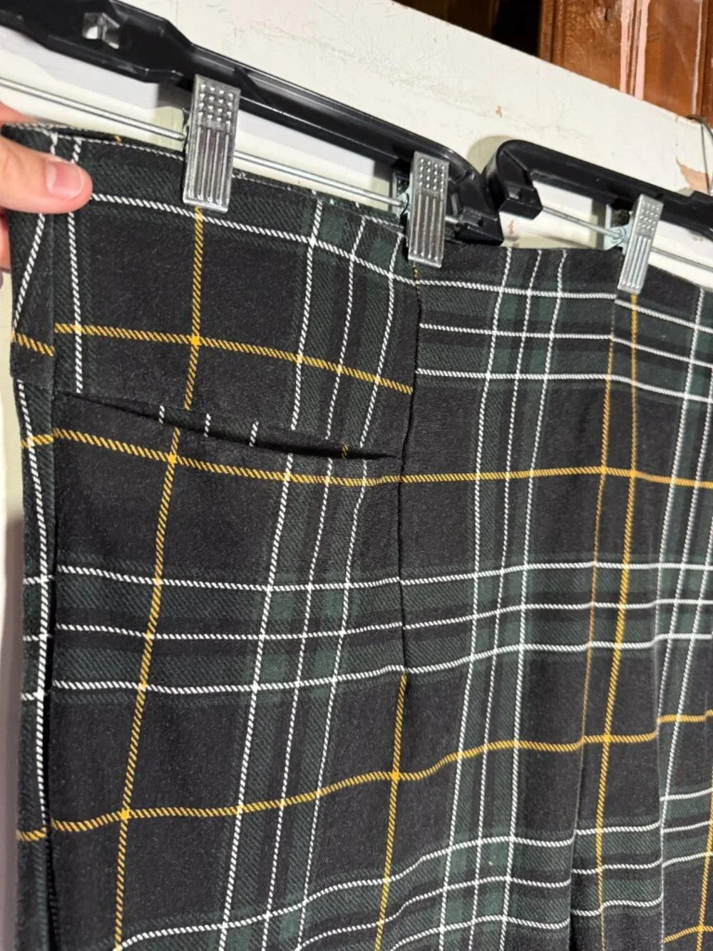 Torrid Pencil Studio Luxe Ponte Pant in Study Plaid Deep Black Size 4X / 26 - Picture 7 of 9